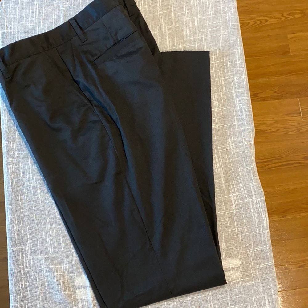 DONATED.    Ukrops threads career classics For Her. Size 14